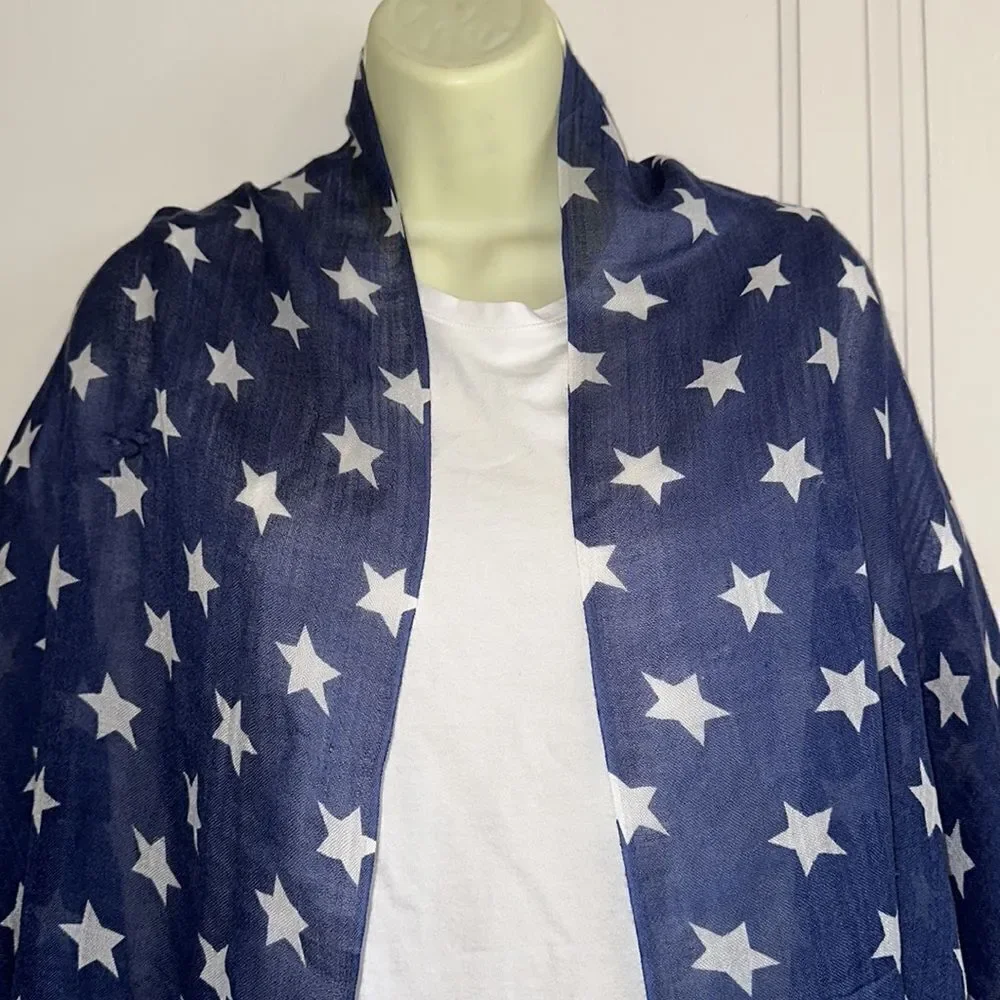 Thin blue shawl/wrap with white stars & fringe‎ hem